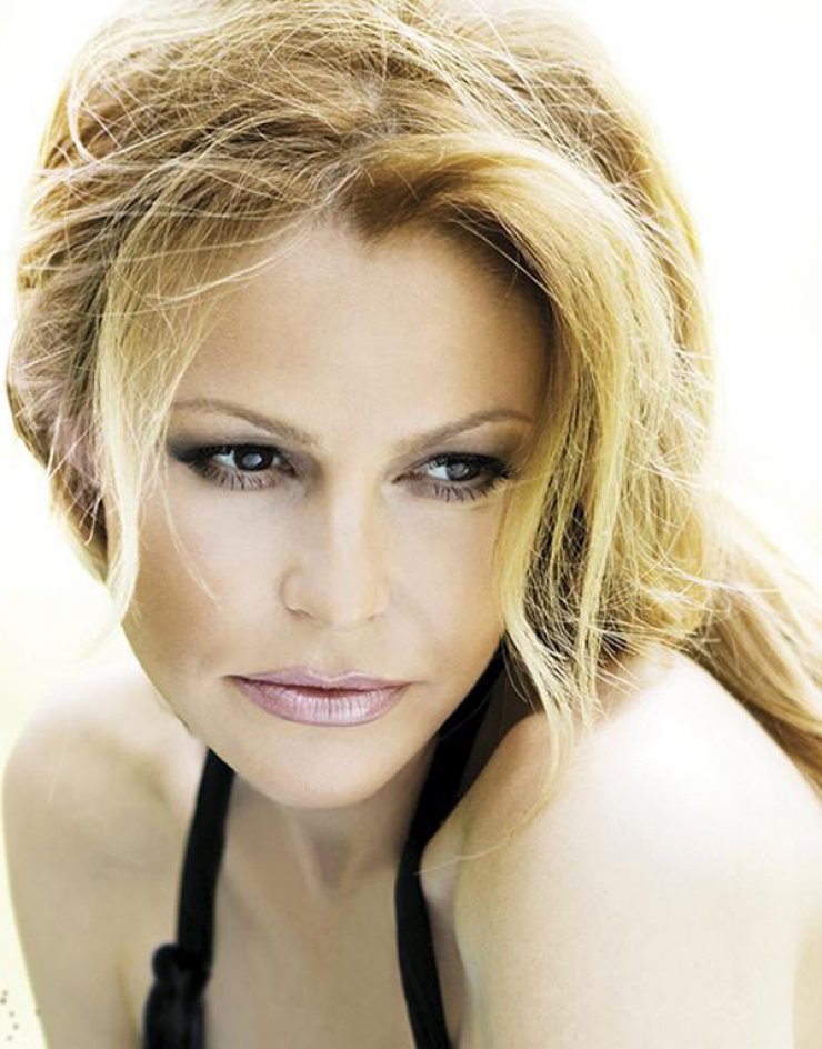 H απίστευτη περιπέτεια της Τζένης Μπαλατσινού στην Πάτμο [εικόνες]