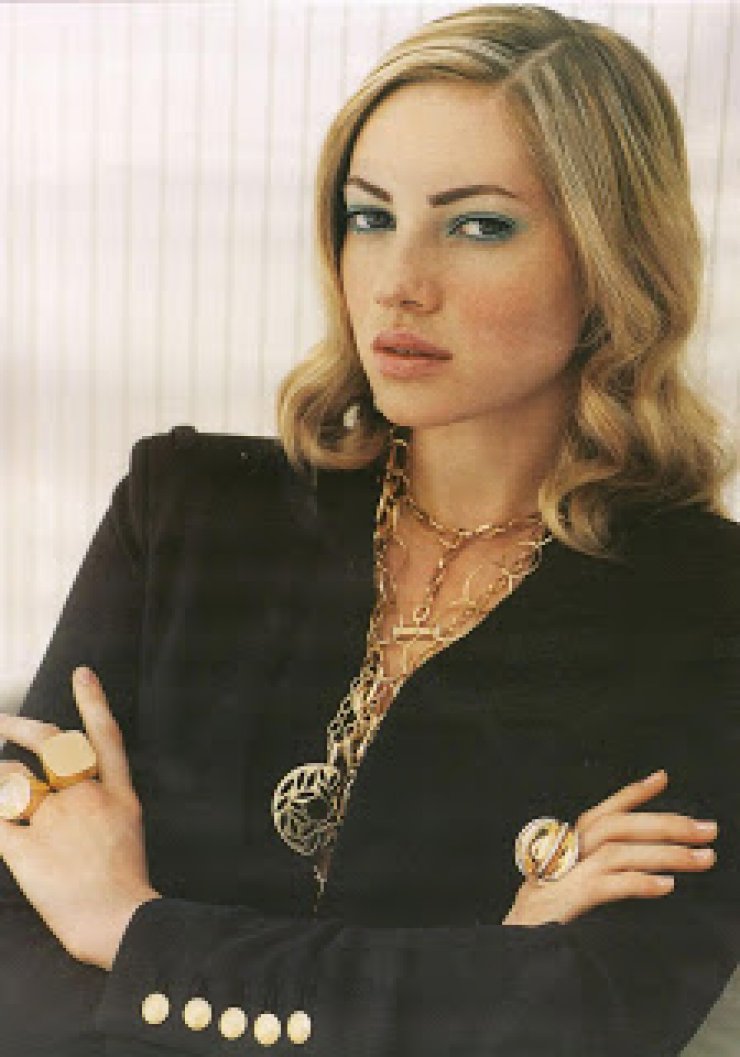 Η Τζούλια Αλεξανδράτου όπως δεν την έχεις ξαναδεί