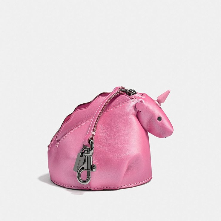 Το fashion item σε σχήμα μονόκερου που θέλουμε αυτή τη σεζόν!