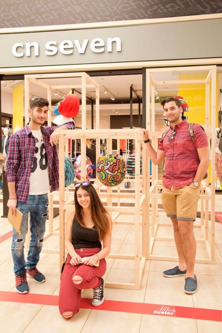 Τελετή εγκαινίων της έκθεσης τέχνης “Re-tale-ing Easter”