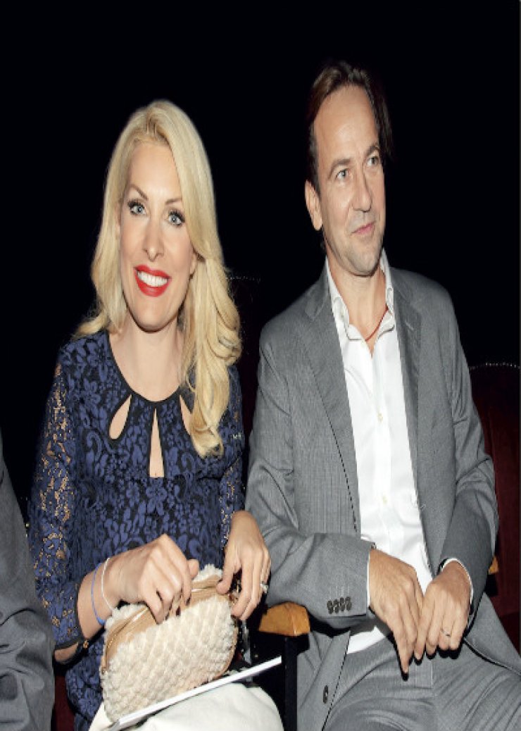 Μενεγάκη - Παντζόπουλος: Όλες οι λεπτομέρειες του γάμου τους στην Άνδρο