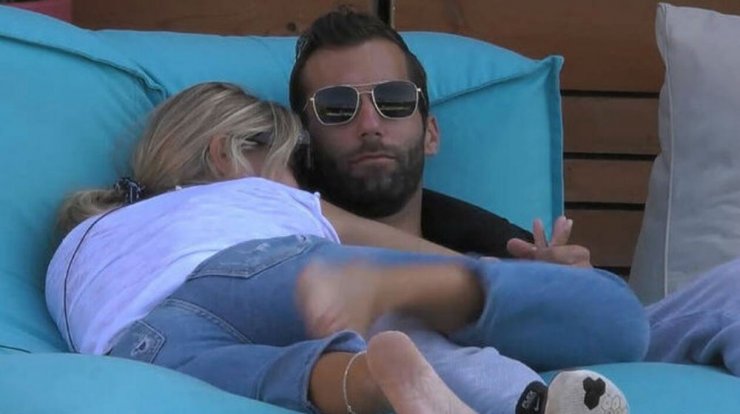 “Big Brother:” Τα ερωτικά στιγμιότυπα της Σοφίας Δανέζη και του Δημήτρη Κεχαγιά [βίντεο]