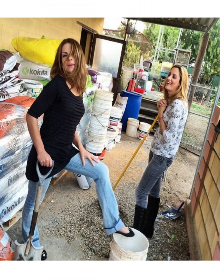 Eλεάνα Παπαδοπούλου - Έλενα Διαμαντίδου: Γιατί πήγαν να δουλέψουν σε φάρμα;