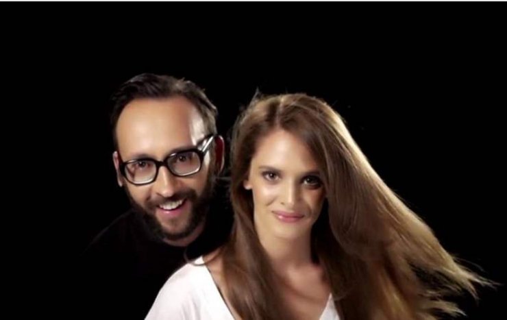 Ο Νικόλας Βιλλιώτης παρουσιάζει την Olia