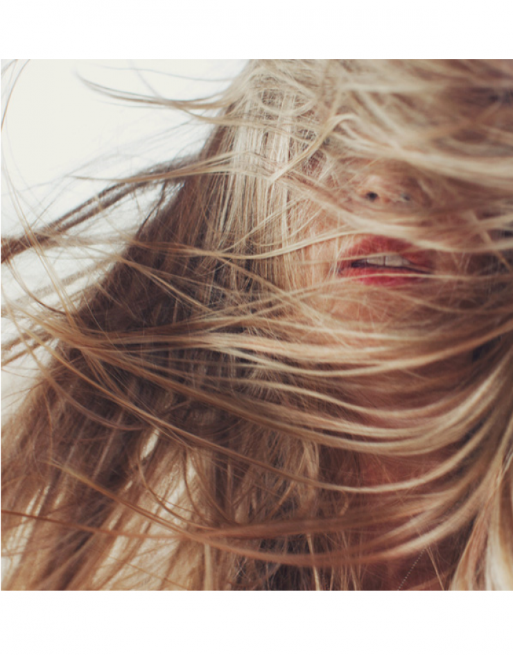 Τέλος στα φριζαρισμένα μαλλιά