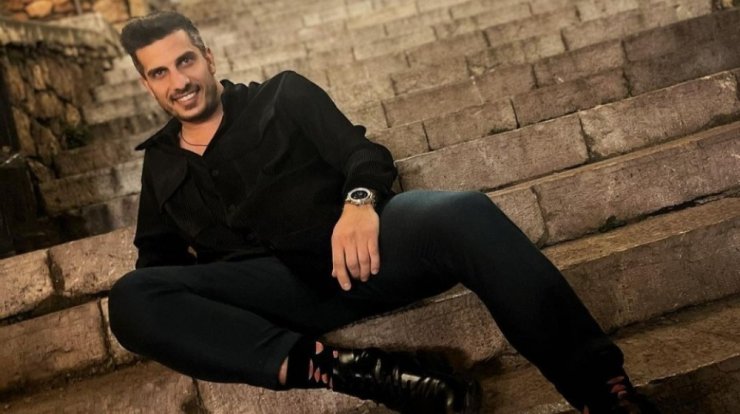 Ο Άλκης Χρήστου δημοσίευσε το "ροζ βίντεο" του μετά τον χαμό που προκλήθηκε στα social media!