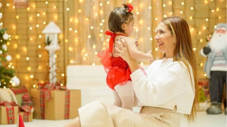 Χριστιάνα Θεοδώρου: Επισκέφθηκε τα χιόνια με την κόρη της και τον σύντροφό της [εικόνες]