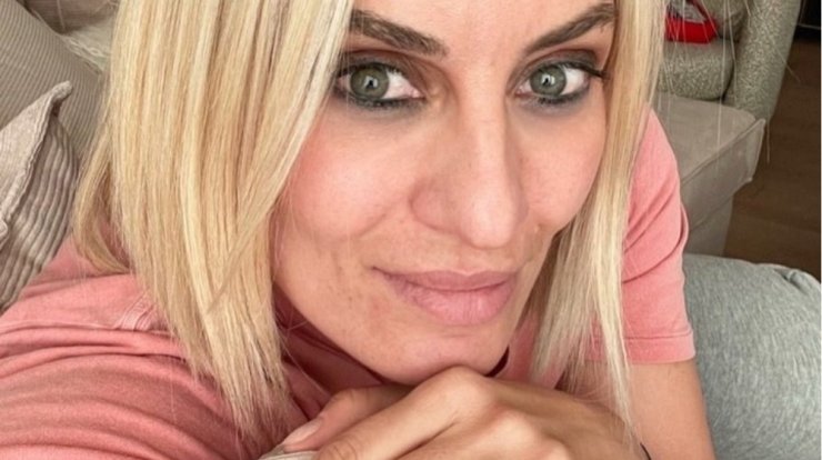 Ελεονώρα Μελέτη: Κάνει σκι έξω από το σπίτι της! [βίντεο]