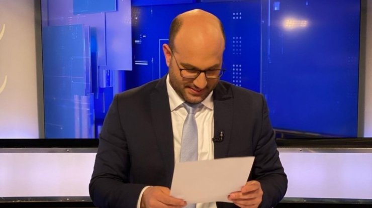 Χρήστος Μιχάλαρος: Αυτά συμβαίνουν δευτερόλεπτα πριν βγει στον τηλεοπτικό αέρα [εικόνα]