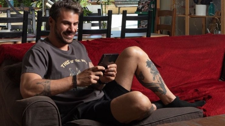 Άκης Πετρετζίκης: Η κόρη του αναλαμβάνει τη διοίκηση της επιχείρησης του [εικόνα]