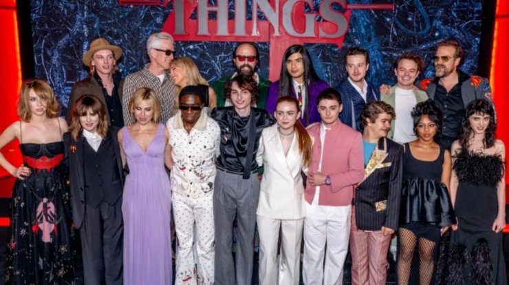 Συνελήφθη στο αεροδρόμιο ο πρωταγωνιστής του Stranger Things - Όσα δήλωσε ο ίδιος [βίντεο]