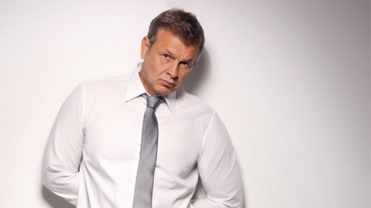 Απόστολος Γκλέτσος: Η αντίδρασή του όταν ρωτήθηκε αν θα έκανε ξανά γάμο [βίντεο]