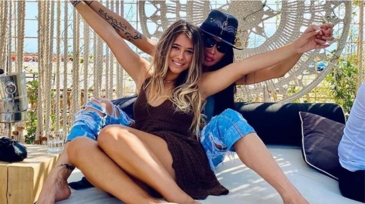 Πάολα: Τραγούδησε και χόρεψε μαζί με την κόρη της επι σκηνής [βίντεο]