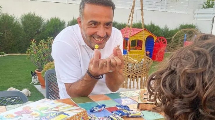 Μιχάλης Σοφοκλέους: Είδαμε τον γιο του σε ρόλο ψήστη [βίντεο]