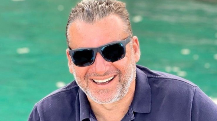 Ποια Ελληνίδα παρουσιάστρια δηλώνει: "Είχα πει γοητευτικό τον Γιώργο Λιάγκα, βλακεία μου"