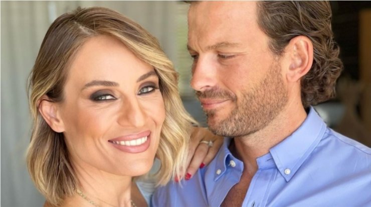 Ελεωνόρα Μελέτη: Έξαλλη on air με κοπέλα που έστειλε ημίγυμνη φωτογραφία στον σύζυγό της [βίντεο]