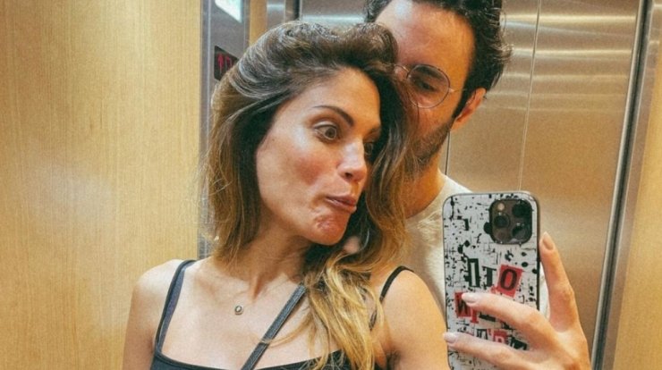 Μαίρη Συνατσάκη: Ο τοκετός, το gender reveal, ο θηλασμός και ο λόγος που δεν θέλει να κάνει baby shower [βίντεο]