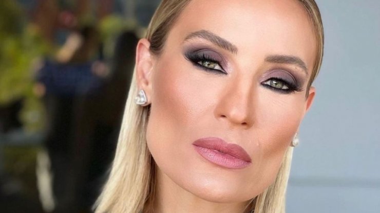 Ελεονώρα Μελέτη: Ο απίστευτος όρος σε συμβόλαιο με τηλεοπτικό σταθμό...για τα μαλλιά της [βίντεο]