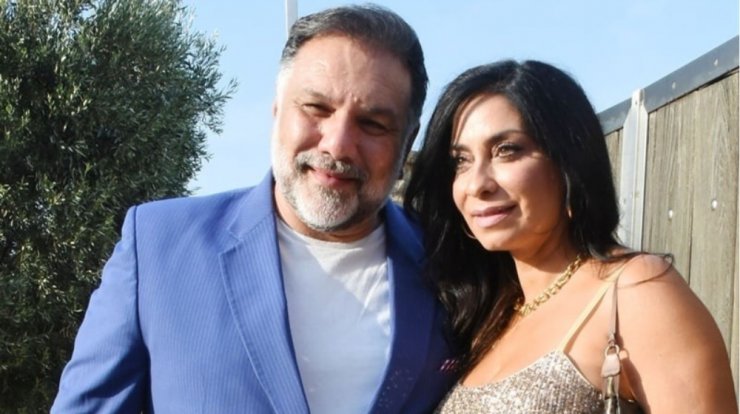 Γρηγόρης Αρναούτογλου: Η τούρτα έκπληξη στη σύντροφό του, Νάνσυ, για τα γενέθλια της [βίντεο]