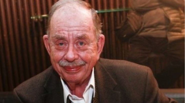 Ο Ηλίας Μαμαλάκης επέστρεψε σπίτι του - Οι πρώτες δηλώσεις μετά την περιπέτεια υγείας του