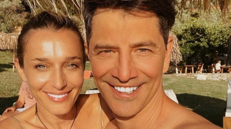 Σάκης Ρουβάς: Η πιο ρομαντική αφιέρωση στη σύζυγό του, Κάτια Ζυγούλη, για την γιορτή της [εικόνα]