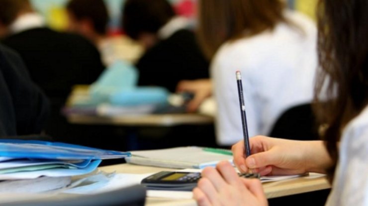 Το ξέσπασμα μαθήτριας με λευχαιμία για τη διαρροή των θεμάτων στις εξετάσεις τετραμήνων