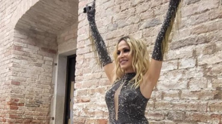 Άννα Βίσση: "Ποιος θέλει να με παντρευτεί;" [εικόνα]