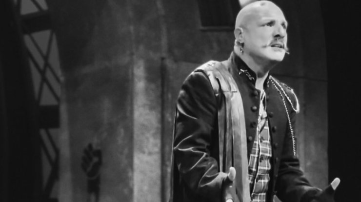 O Νίκος Μουτσινάς για τη σεξουαλική του ταυτότητα: "Το κομμάτι, είμαι gay, δεν είμαι gay, δεν αφορά κανέναν" [βίντεο]