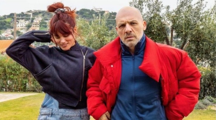 Νίκος Μουτσίνας: Επιβεβαίωσε πρώτη φορά το σύμφωνο συμβίωσης με την Μαίρη Συνατσάκη [βίντεο]