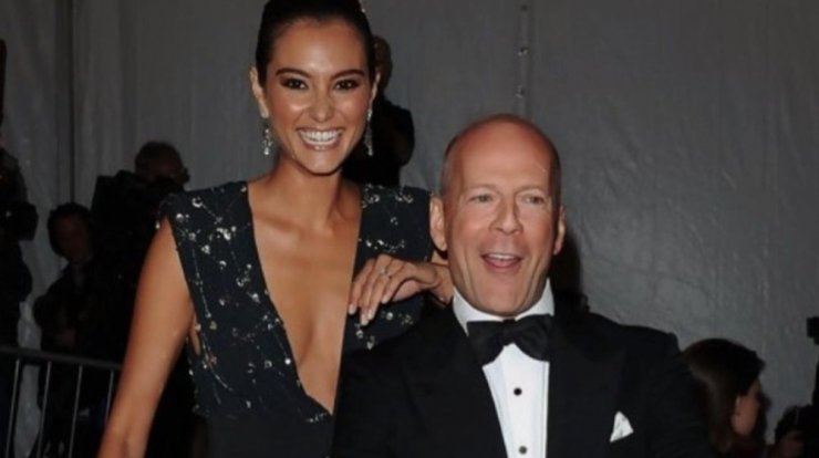 Η δημόσια έκκληση της συζύγου του Bruce Willis - "Μην του φωνάζετε"