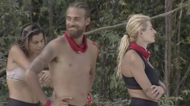 Ευρυδίκη Παπαδοπούλου: "Ο Μάριος χτύπαγε το κεφάλι του όταν του είπα τι γίνεται έξω με εκείνον" [βίντεο]