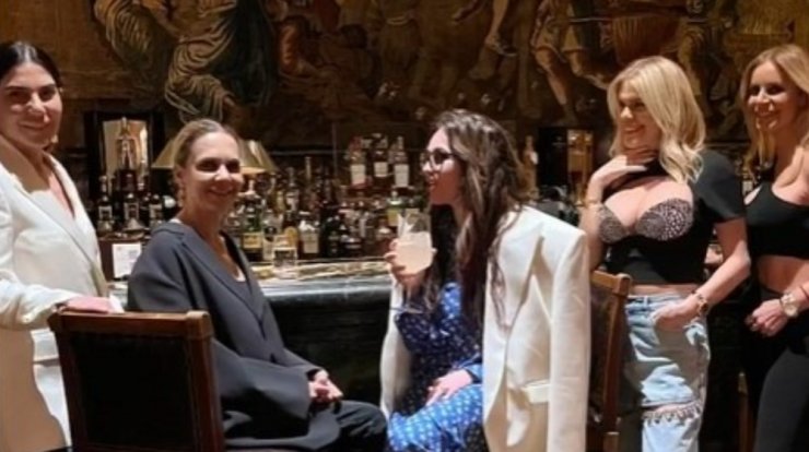 8 fashion girls του νησιού μας σε μια απόδραση στην Αθήνα