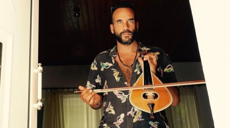 Αποκαλύφθηκε το φύλο του μωρού που περιμένουν ο Πάνος Μουζουράκης και η σύντροφός του