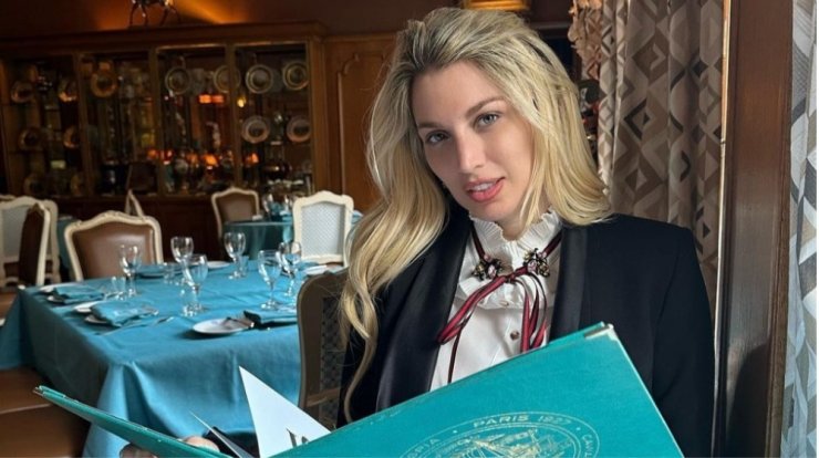 Η "πληρωμένη" απάντηση της Σπυροπούλου σε follower της που της την είπε για το παιδί της [εικόνα]