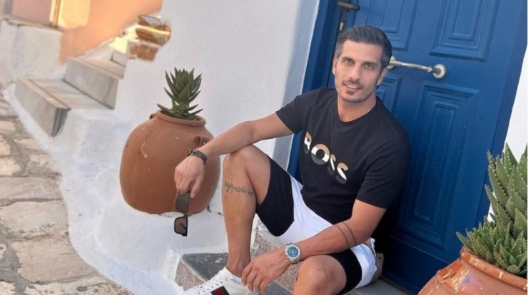 Άλκης Χρήστου: "Μου έδωσαν λεφτά για να πάω με κάποια" [βίντεο]