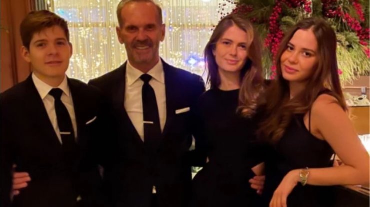 Ο Πέτρος Κωστόπουλος εξηγεί πώς είναι ως πατέρας