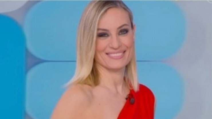 Ελεονώρα Μελέτη: Αποκάλυψε γιατί καθυστέρησε η βάφτιση της κόρης της [εικόνα]