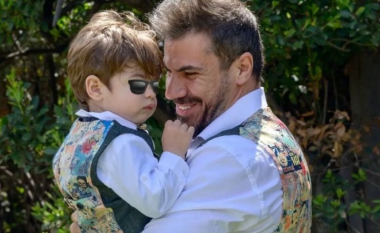 Άκης Πετρετζίκης: Το πάρτι για τα δεύτερα γενέθλια του γιου του [εικόνα]