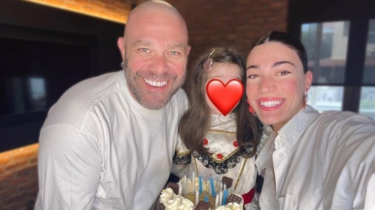 Ήβη Αδάμου: Η πλάκα του Κουϊνέλη στην κόρη τους που κατέληξε να γίνει τραγούδι [βίντεο] 