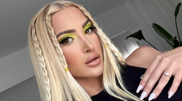 Ιωάννα Τούνη: Ξεσπά στα αρνητικά σχόλια για τον δημόσιο θηλασμό - "Κάψτε με στην πλατεία" [εικόνα & βίντεο]