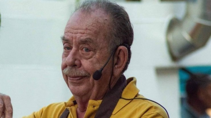 Ηλίας Μαμαλάκης: Εισήχθη ξανά στο νοσοκομείο - "Θα μείνω αρκετά"