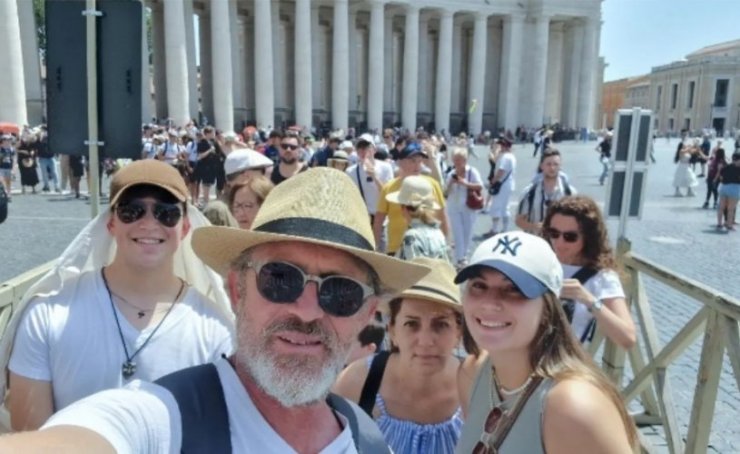 Ημέρα χαράς για την οικογένεια Κασκαούνια - Τι γιορτάζουν; [εικόνα]