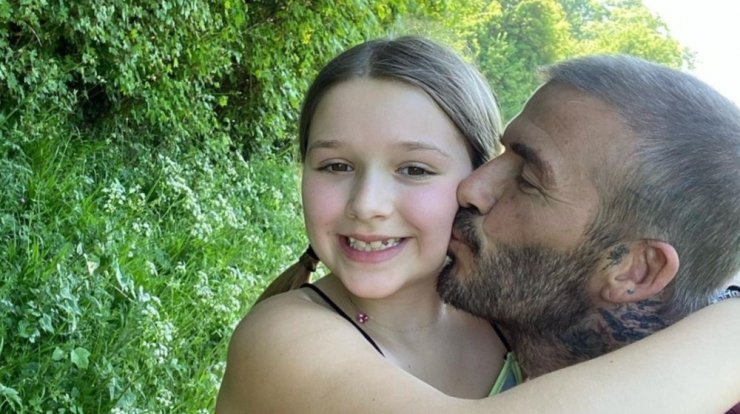 David Beckham: Αφέθηκε στα χέρια της κόρης του η οποία ανέλαβε το μακιγιάζ του [εικόνα]