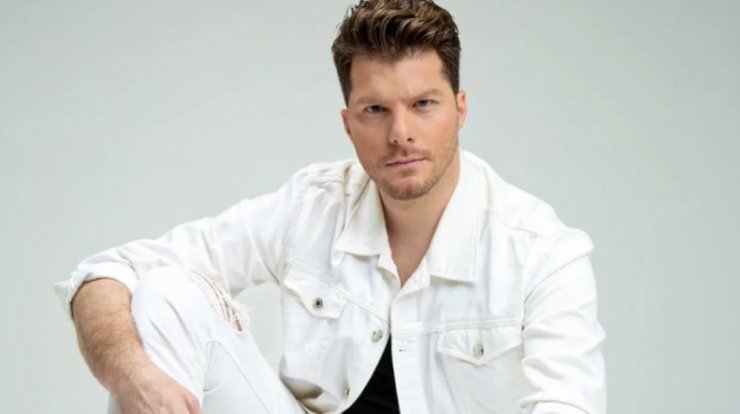 Λούκας Γιώρκας: Το "ατύχημα" που είχε σε ταξίδι του στην Τανζανία [εικόνες]