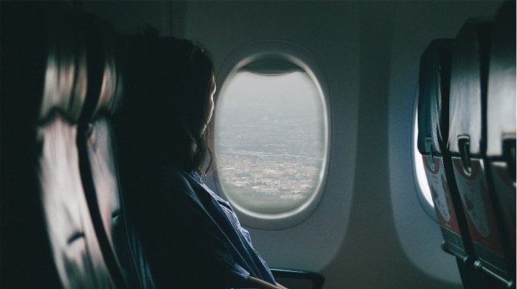 Φοβάσαι το αεροπλάνο; 4 τρόποι να το αντιμετωπίσεις