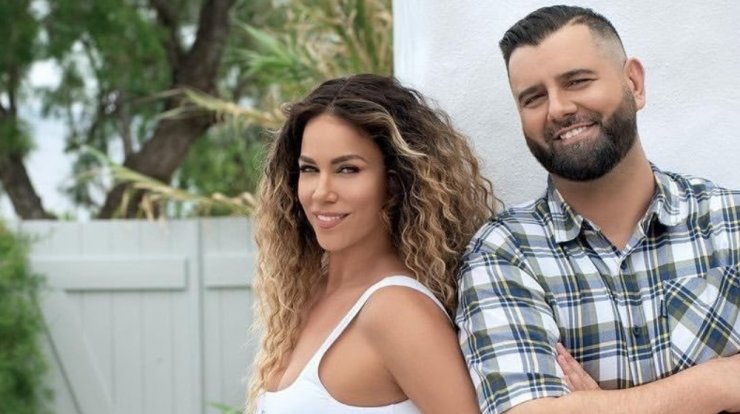 Κατερίνα Στικούδη: Φωτογραφίζει τον γιο της στην αγκαλιά του συζύγου της [εικόνα]