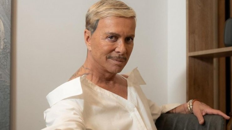 Λάκης Γαβαλάς: Έγινε γνωστό! Θα συμμετάσχει στη σειρά "Emily in Paris"