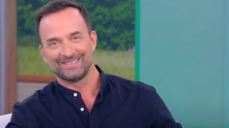 Γιώργος Λιανός για τη σύντροφό του: "Είναι ήδη έγκυος, γράψτε το" [βίντεο]