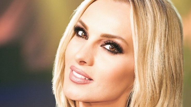 Η Πέγκυ Ζήνα μιλά αποκλειστικά στο ilovestyle.com λίγο πριν τα 18α "Madame Figaro Γυναίκες της Χρονιάς"