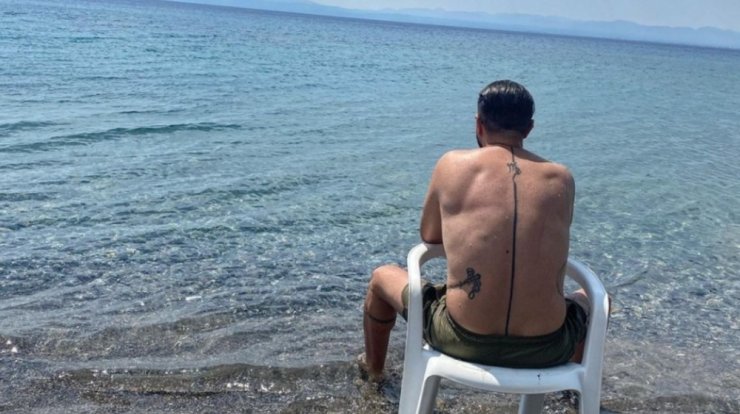 Έλληνας τραγουδιστής δηλώνει: "Είχα έρθει αγκαλιά με τον θάνατο" [βίντεο]